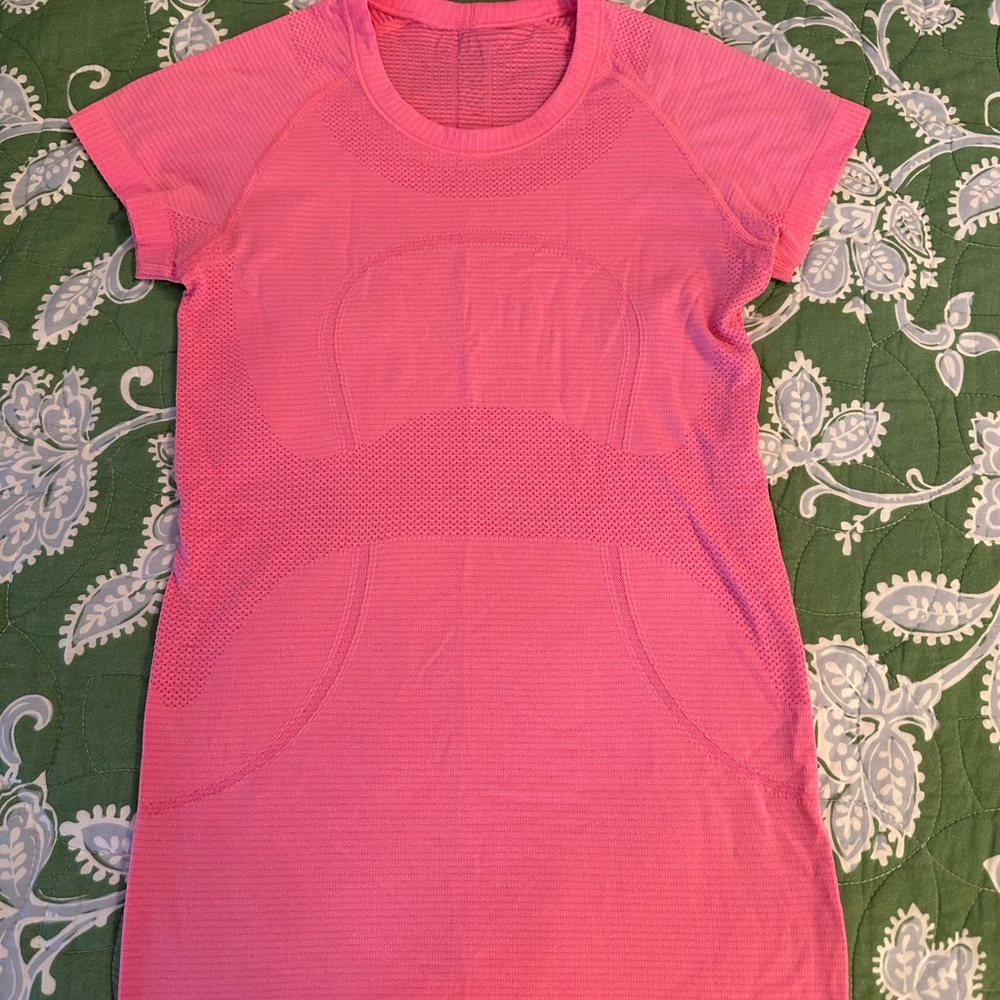 Lululemon Swiftly Tech Short sleeve top